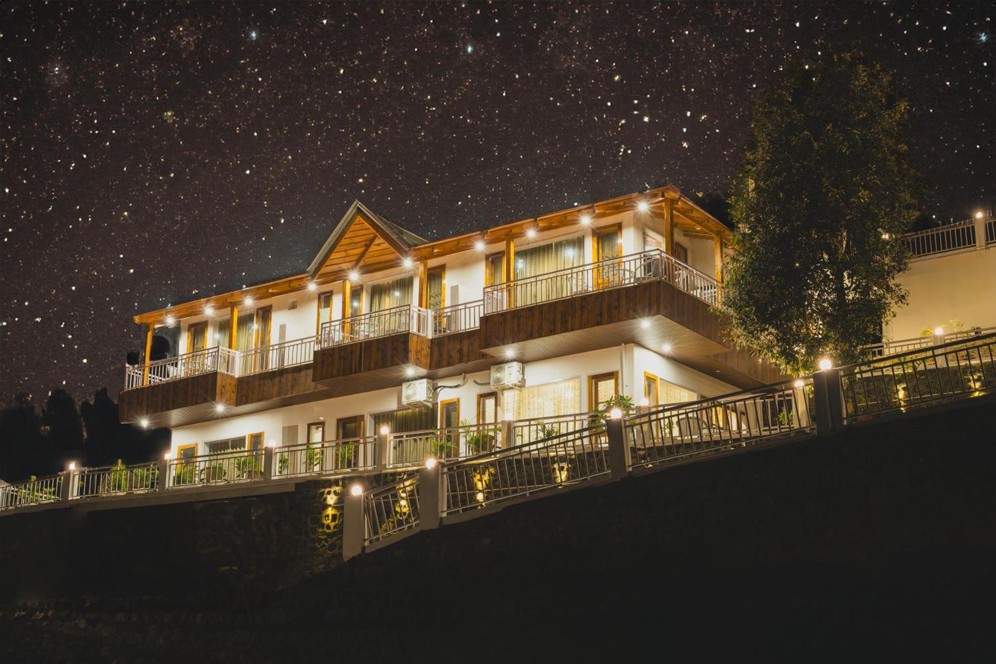 Navya Stays Bhimtal Exterior photo